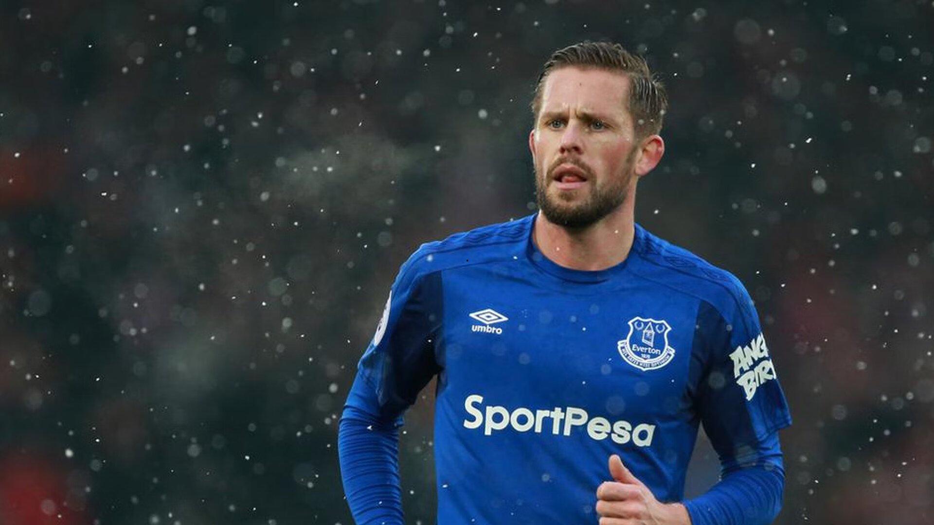 中超昔日功勋亚外化身老黄牛，世界波绝技曾为上港撬动队史首冠