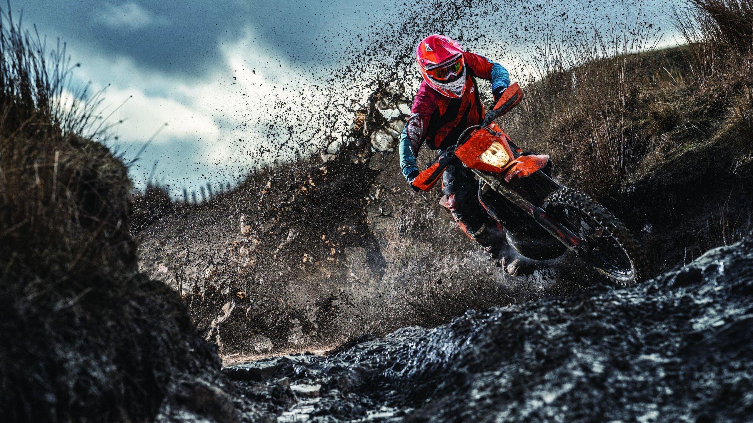 穆西亚拉展望2025强势回归，誓言以更强大的姿态重返绿茵场